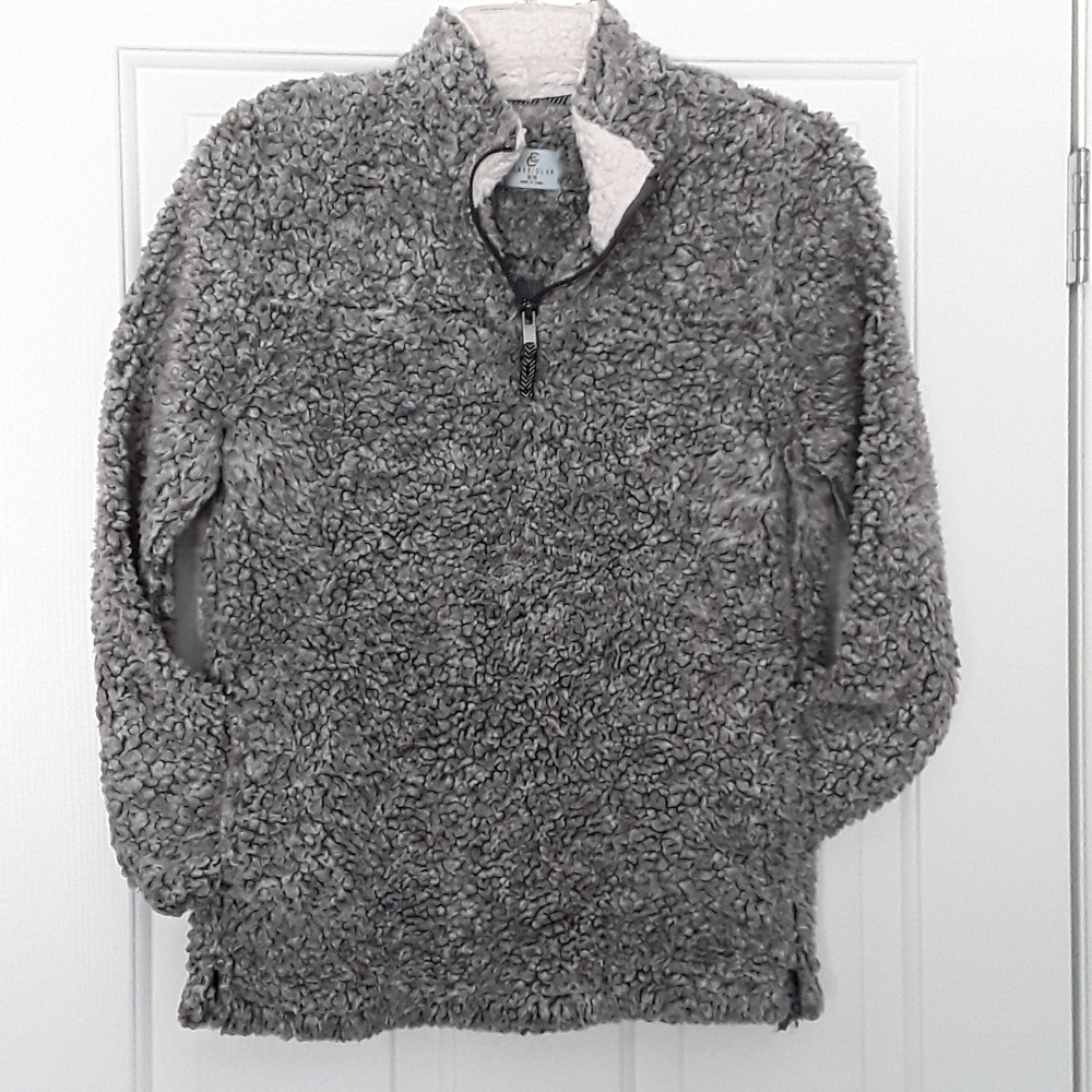 Class/Club kids fuzzy gray pullover
